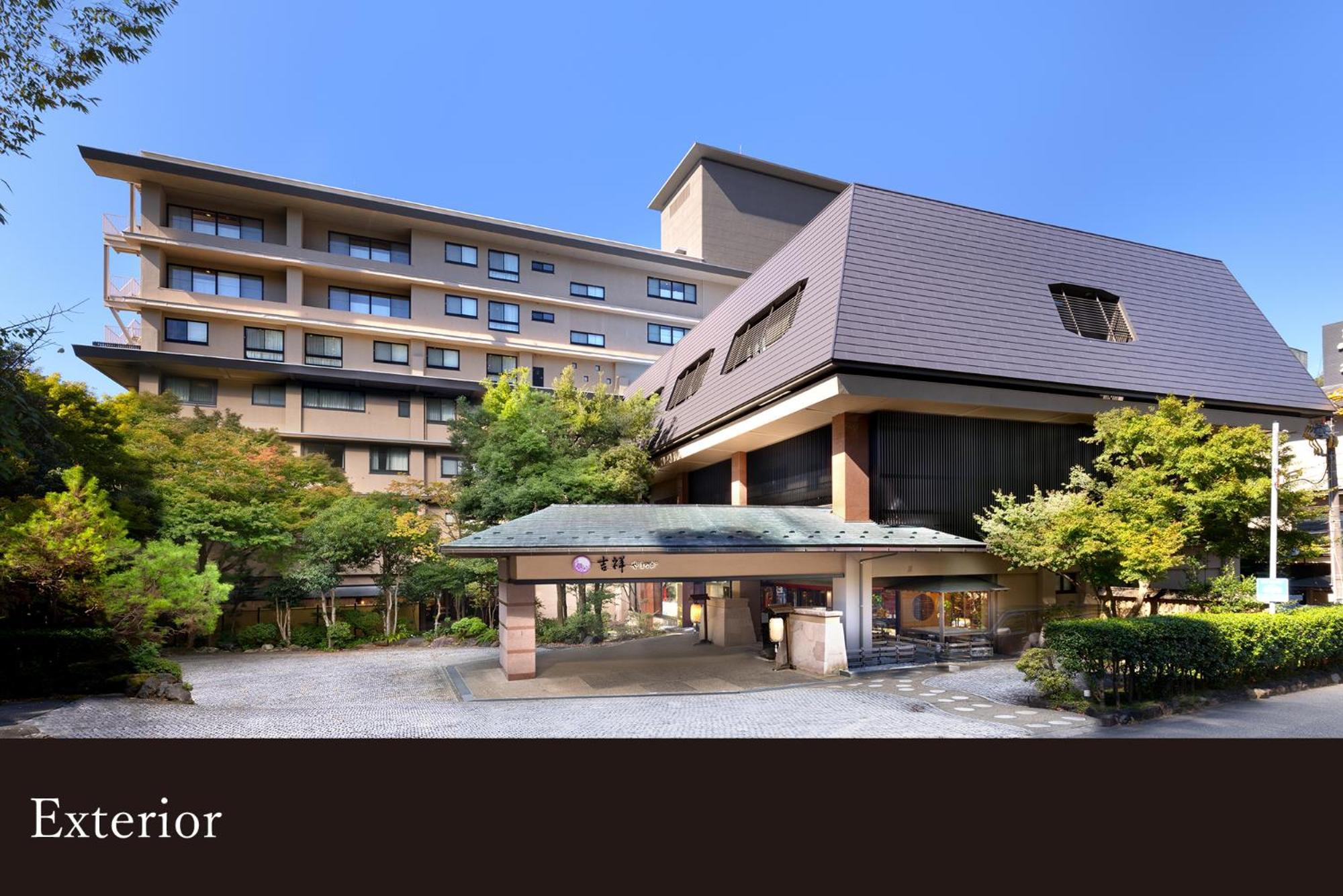 Готель Yamanaka Onsen Kissho Yamanaka Каґа Екстер'єр фото